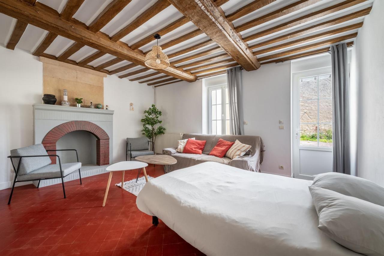 L'Escalier Rouge - Maison Renovee Avec Cour Luc-sur-Mer Εξωτερικό φωτογραφία